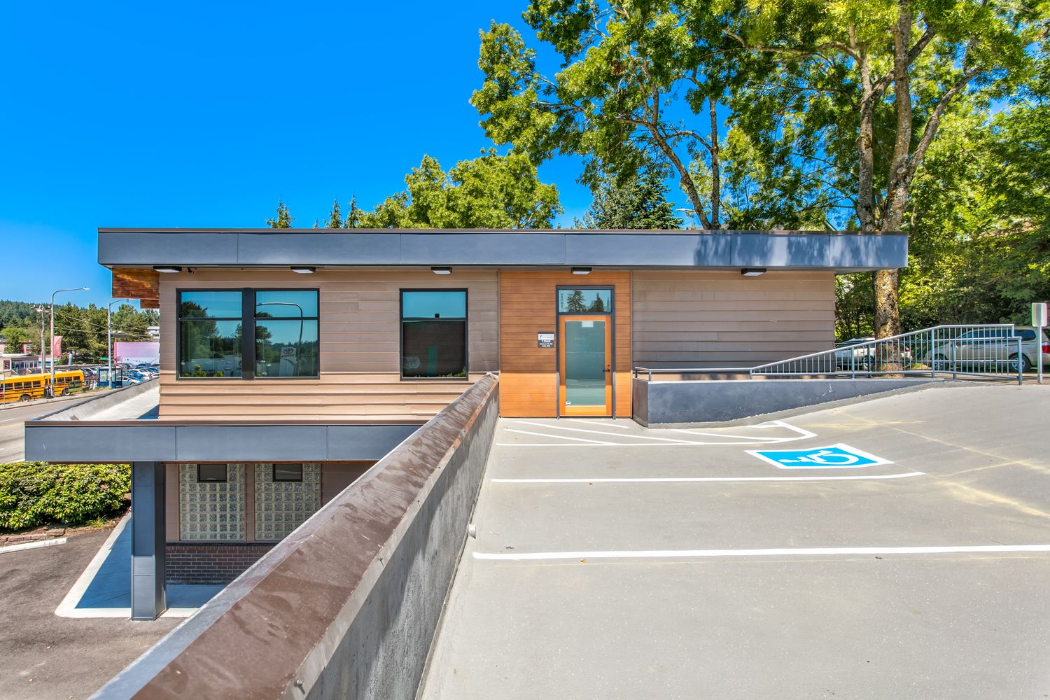 13540 Lake City Way NE, Seattle, WA 98125